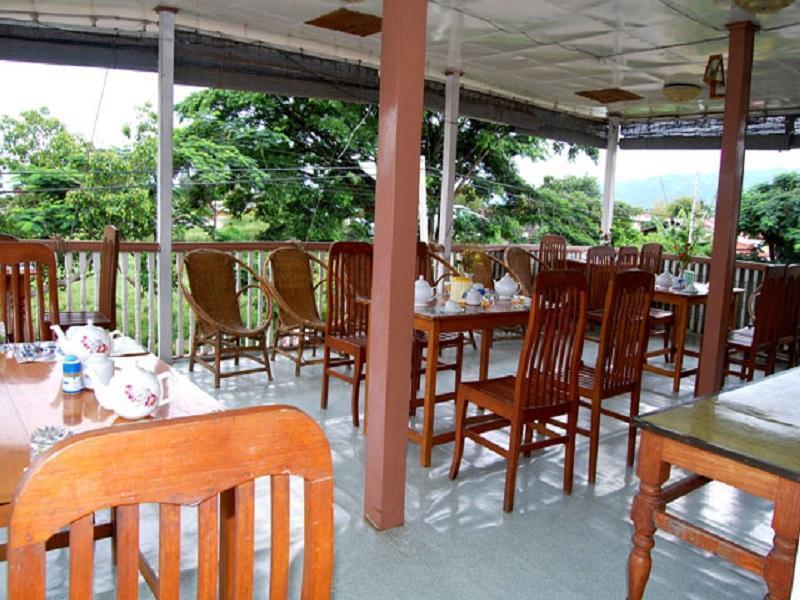 Bright Hotel Nyaungshwe Exteriör bild